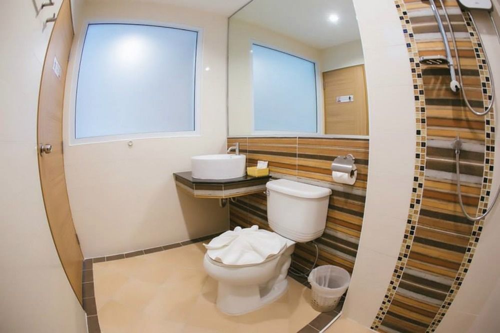 Omg Hotel Κον Καέν Εξωτερικό φωτογραφία